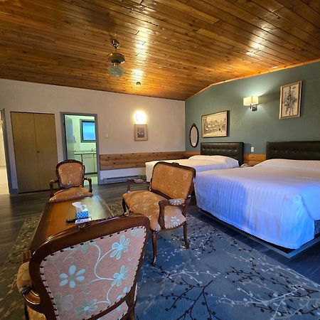 Alpine Inn เวลเมาท์ ภายนอก รูปภาพ